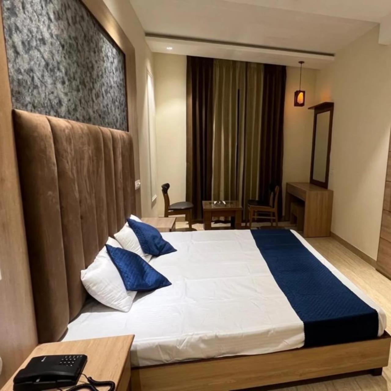 The Hotel Soho Zirakpur 외부 사진